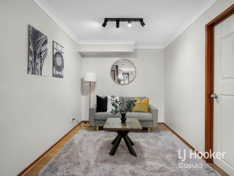7B Doomben Close, Casula NSW 2170