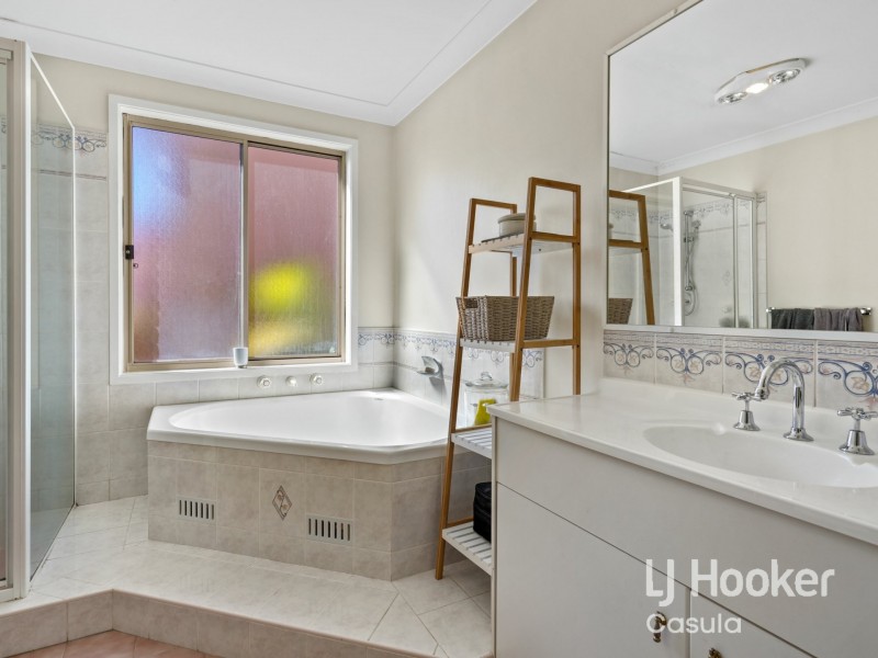 139 Kendall Drive, Casula NSW 2170