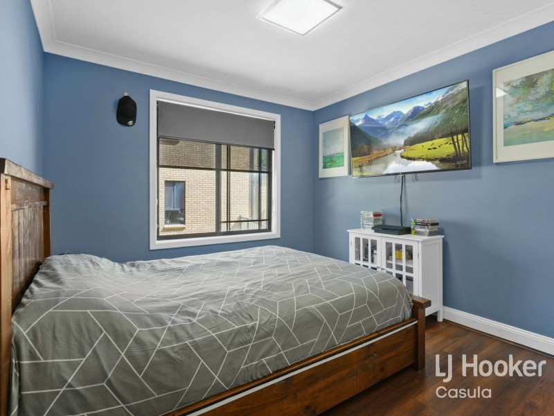 3/8 Boldrewood Avenue, Casula NSW 2170