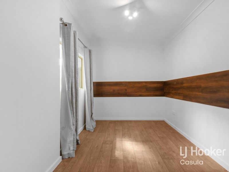 3/8 Boldrewood Avenue, Casula NSW 2170