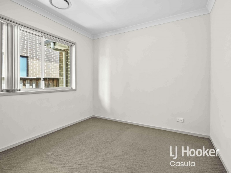 27 Palmer Terrace, Moorebank NSW 2170