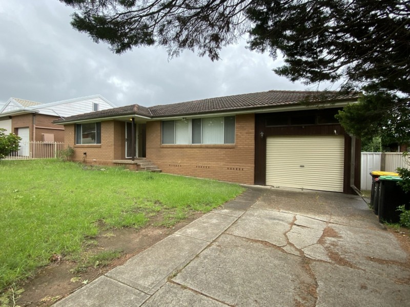 13 Birch Avenue, Casula NSW 2170