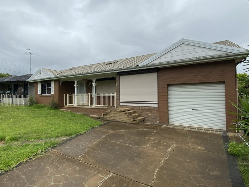 15 Birch Avenue, Casula NSW 2170