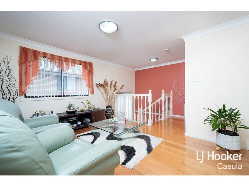 12 Nettletree Place, Casula NSW 2170