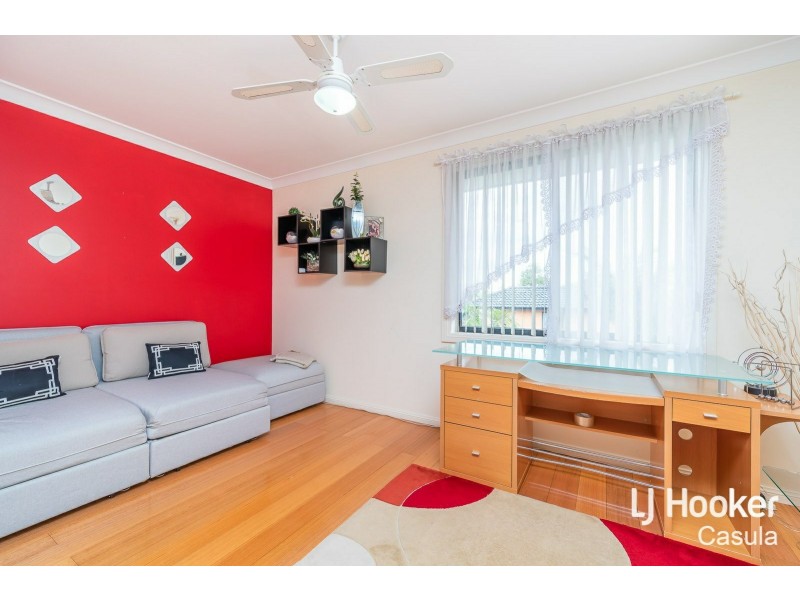 12 Nettletree Place, Casula NSW 2170