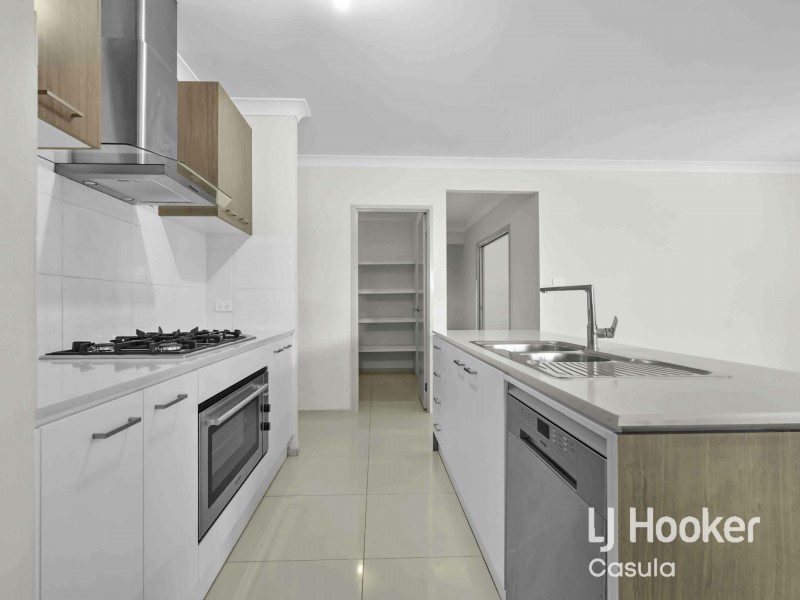 27 Palmer Terrace, Moorebank NSW 2170