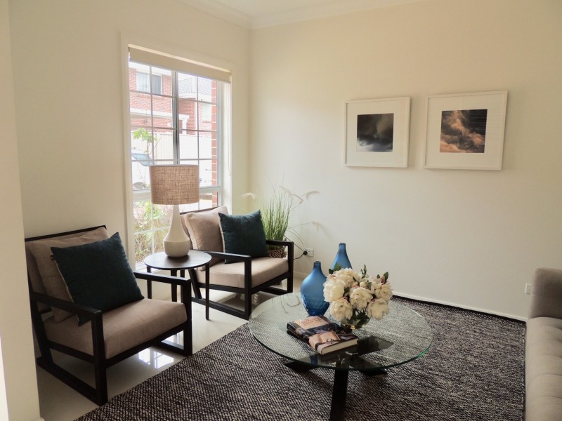 8/10 Old Glenfield Road, Casula NSW 2170