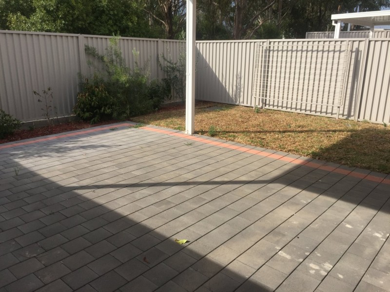 8/10 Old Glenfield Road, Casula NSW 2170