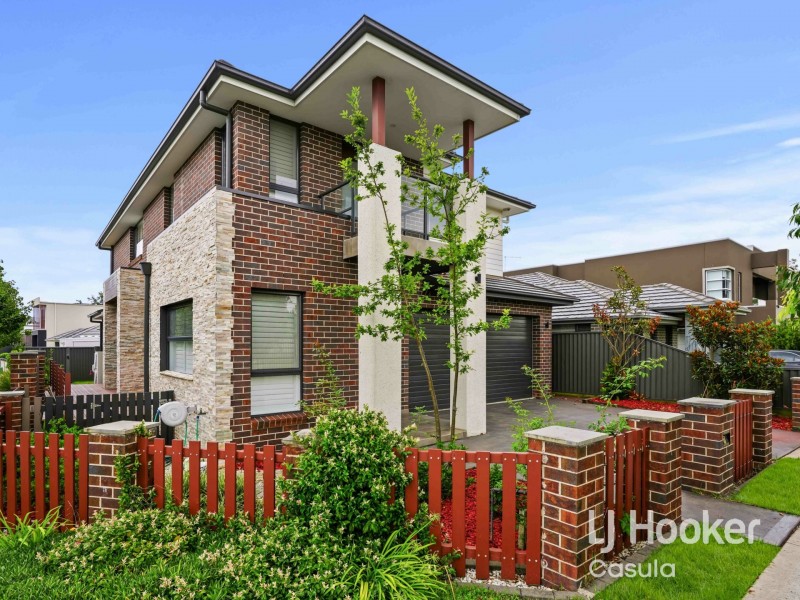 72 Plumegrass Avenue, Denham Court NSW 2565