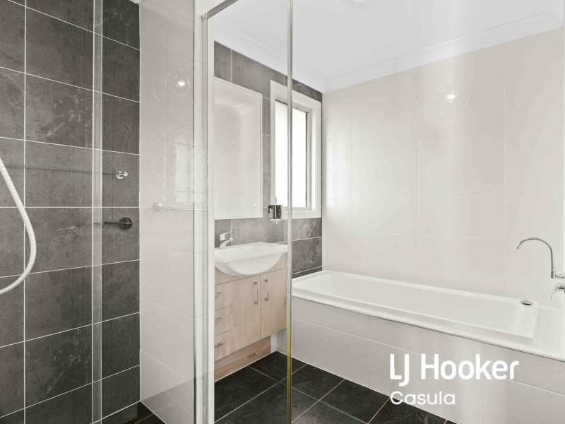 27 Vinny Road, Edmondson Park NSW 2174