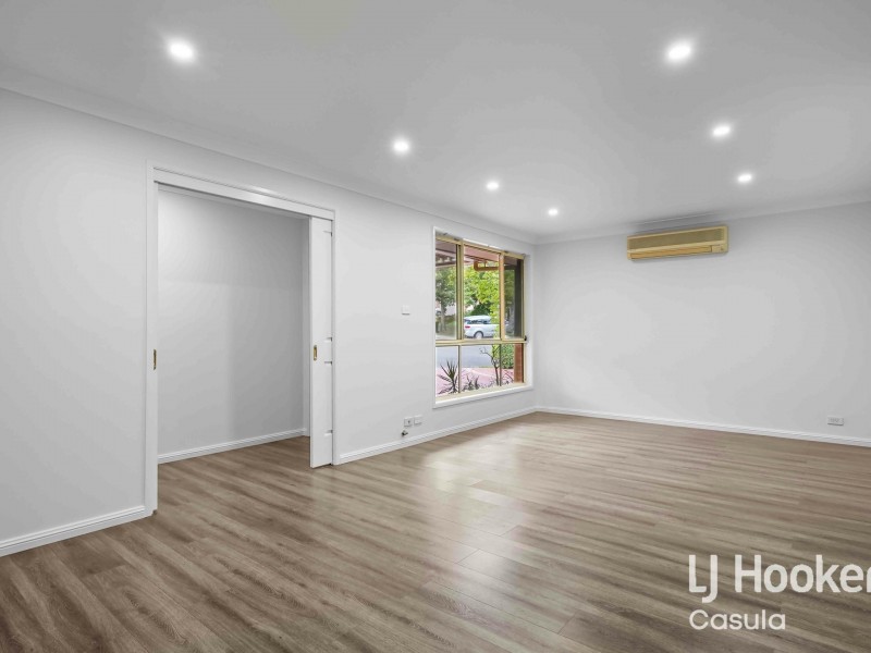 17 Whiteley Close, Casula NSW 2170