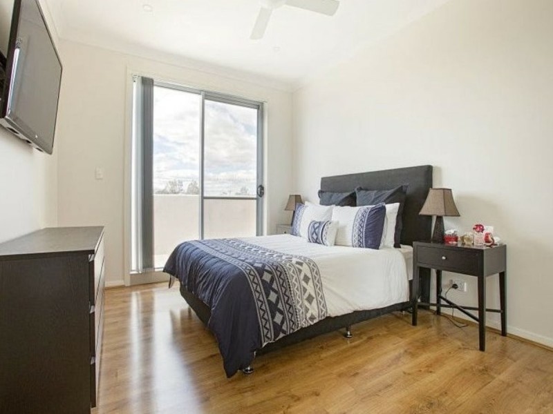 19/2 Kurrajong Road, Casula NSW 2170