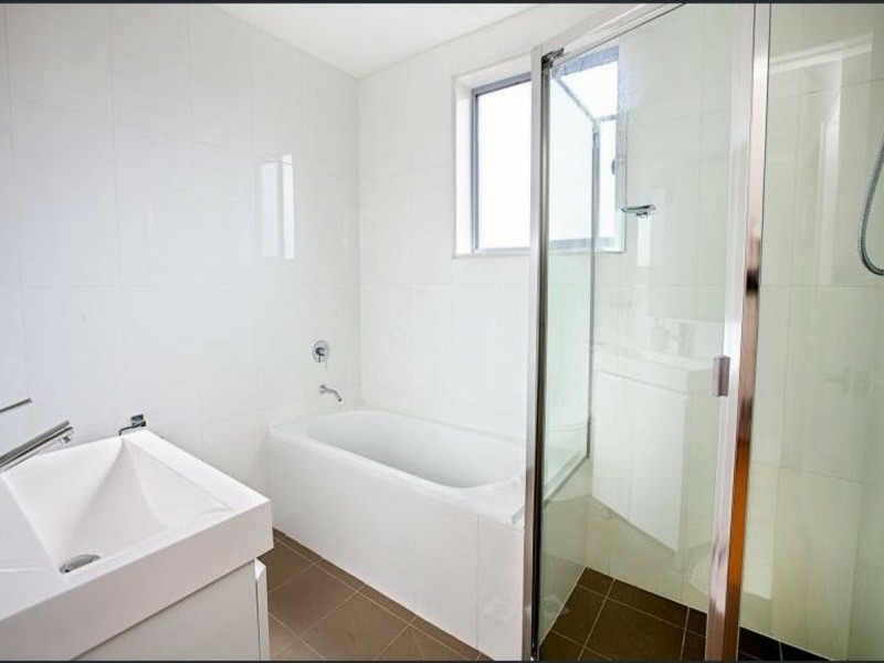 19/2 Kurrajong Road, Casula NSW 2170