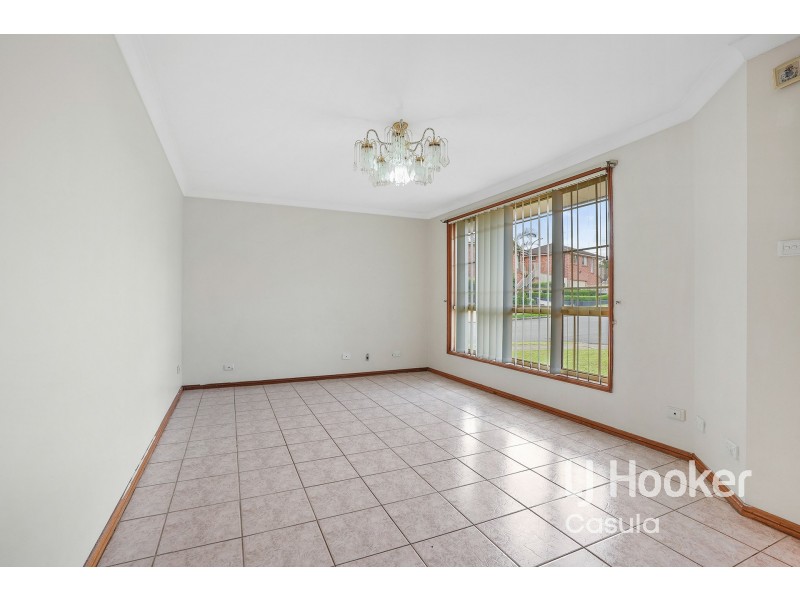 8 Flack Close, Edensor Park NSW 2176
