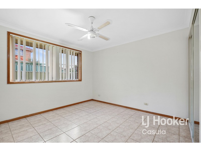8 Flack Close, Edensor Park NSW 2176