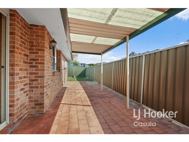 8 Flack Close, Edensor Park NSW 2176