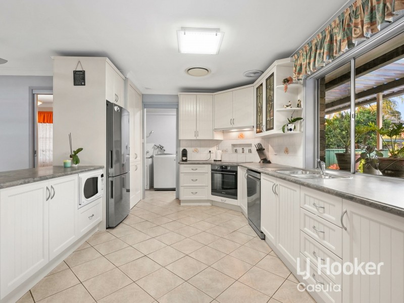 5 Jacaranda Crescent, Casula NSW 2170