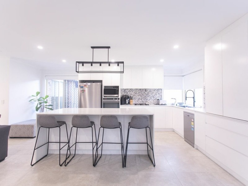 19 Magnolia Close, Casula NSW 2170