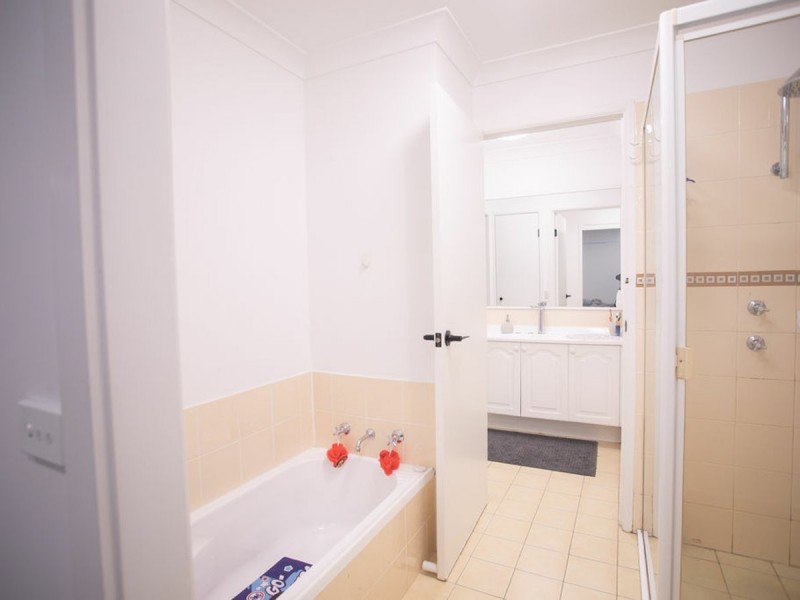 19 Magnolia Close, Casula NSW 2170