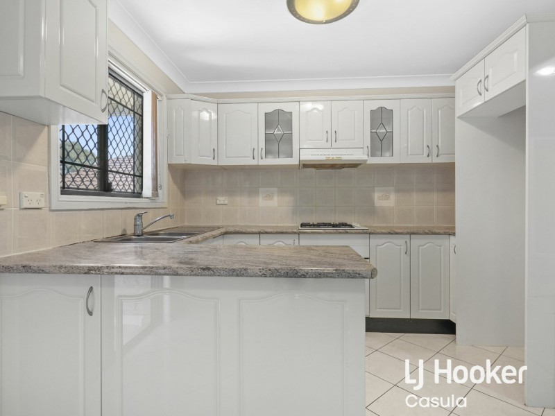 1/250 Harrow Road, Glenfield NSW 2167