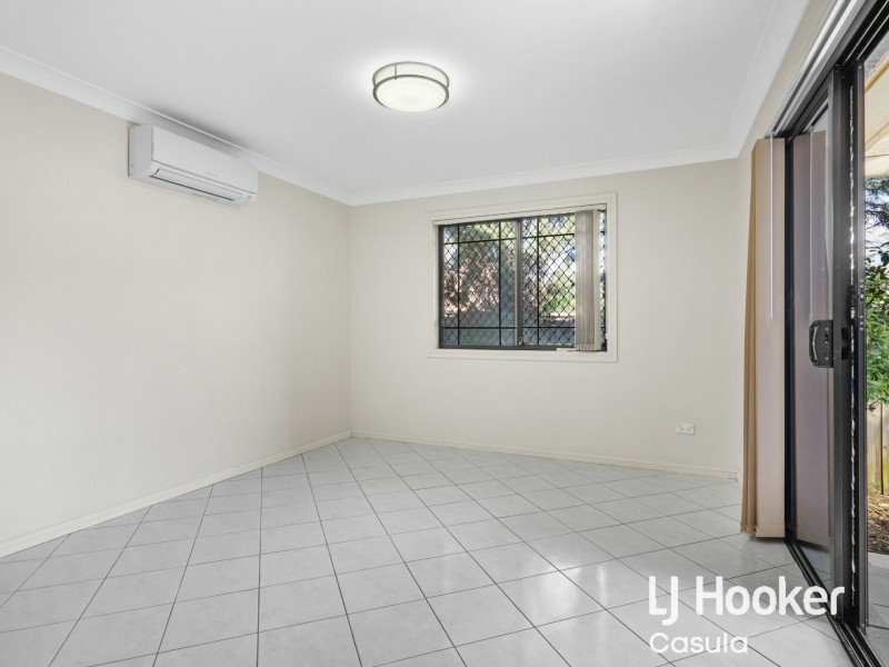 1/250 Harrow Road, Glenfield NSW 2167