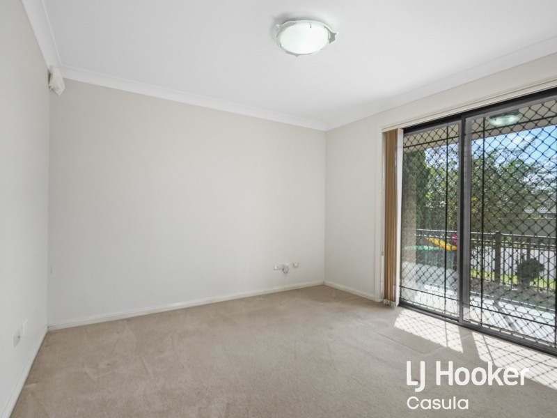 1/250 Harrow Road, Glenfield NSW 2167