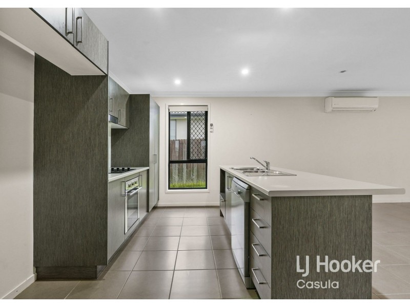 6 Ascot Drive, Currans Hill NSW 2567