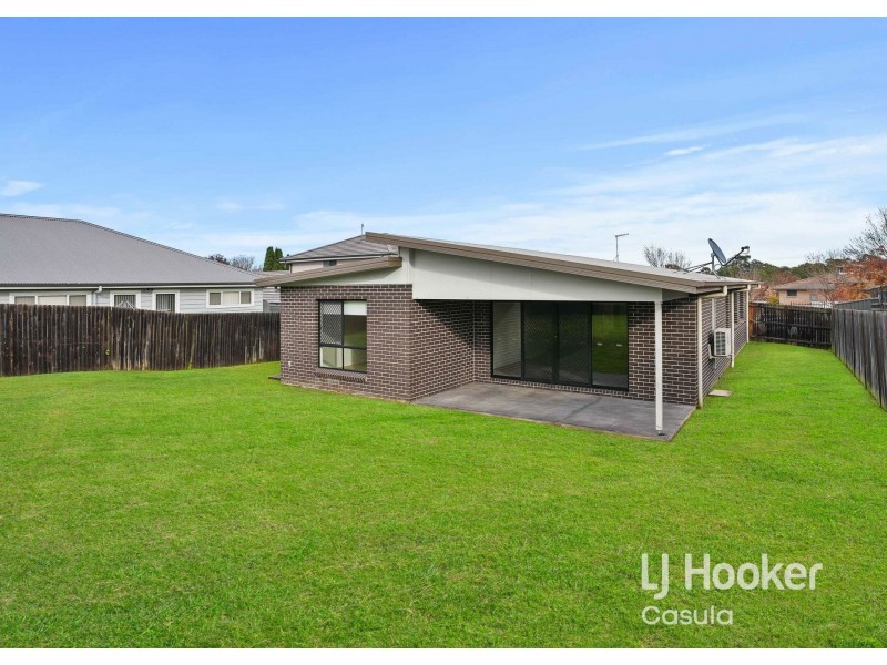6 Ascot Drive, Currans Hill NSW 2567