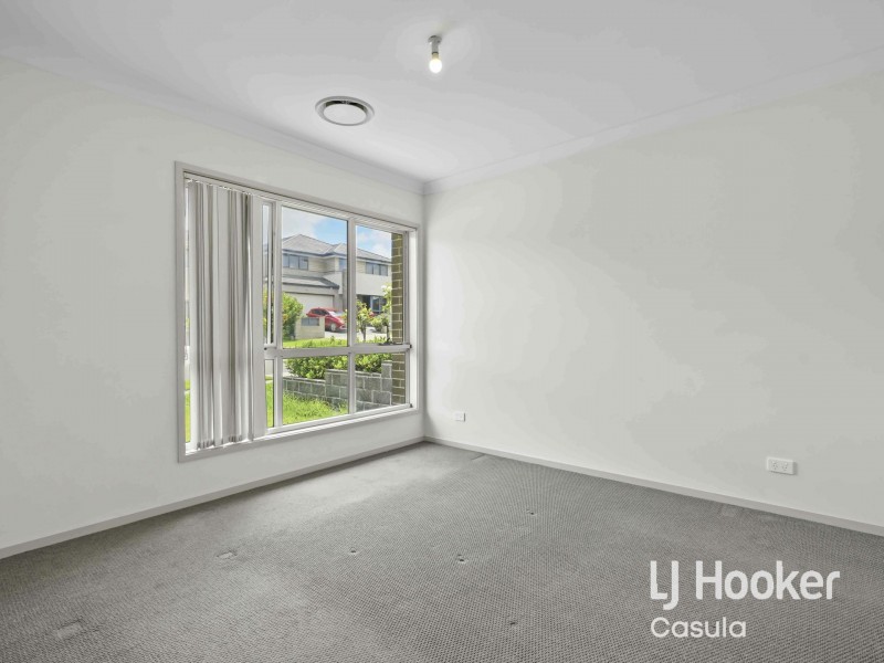 27 Palmer Terrace, Moorebank NSW 2170