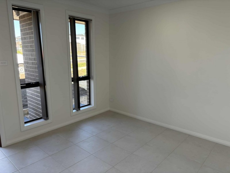 429 Tenth Avenue, Austral NSW 2179