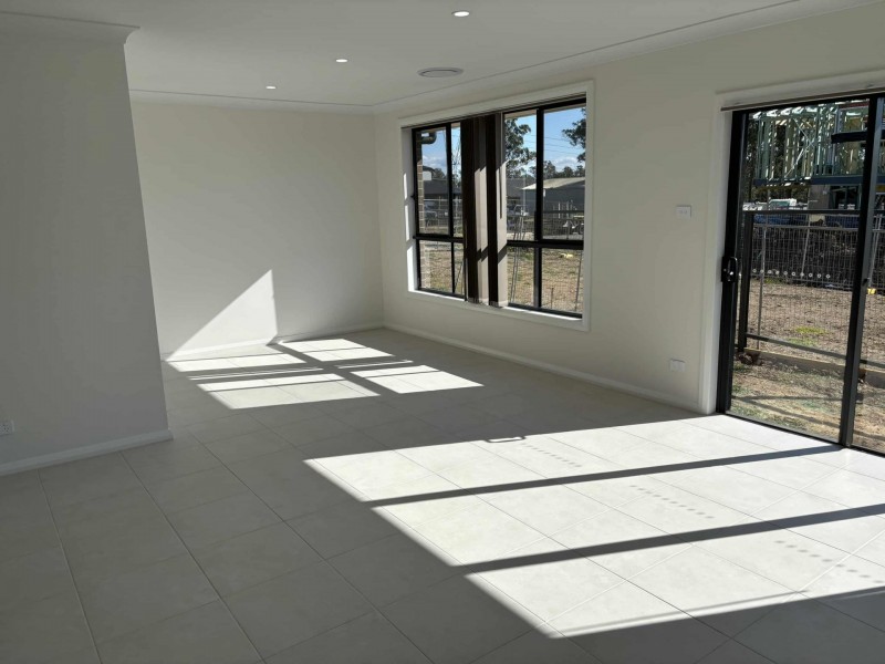 429 Tenth Avenue, Austral NSW 2179