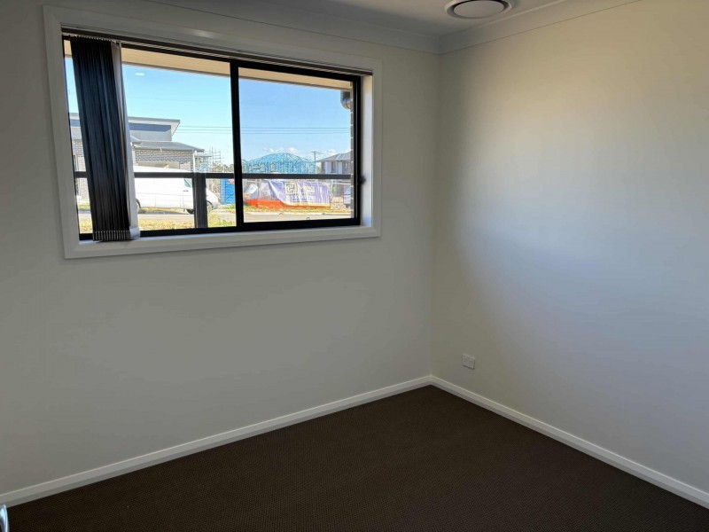 429 Tenth Avenue, Austral NSW 2179