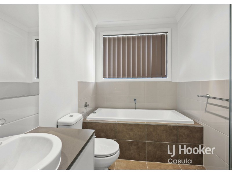 429 Tenth Avenue, Austral NSW 2179