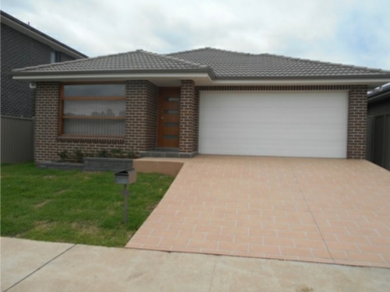 6 Tanga Road, Edmondson Park NSW 2174