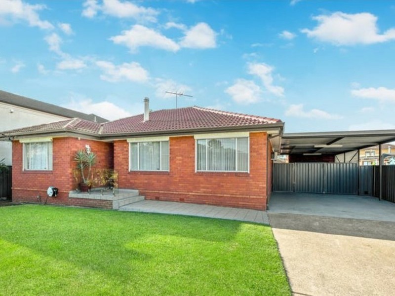 53 Junction Road, Moorebank NSW 2170