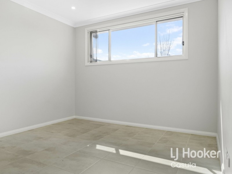 2 Softwood Street, Spring Farm NSW 2570