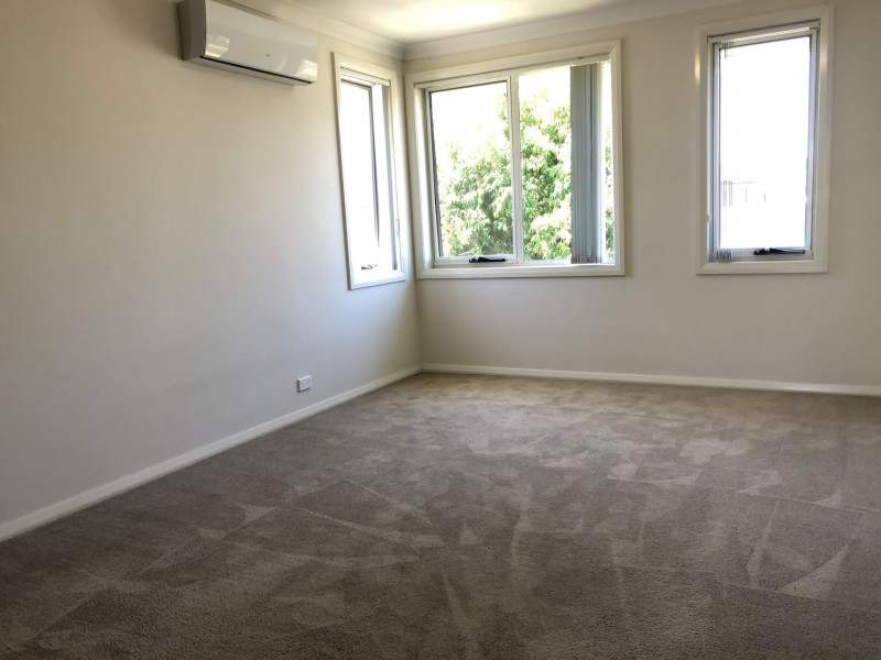 21 Brothers Lane, Glenfield NSW 2167