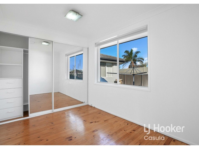 16 Malory Close, Wetherill Park NSW 2164