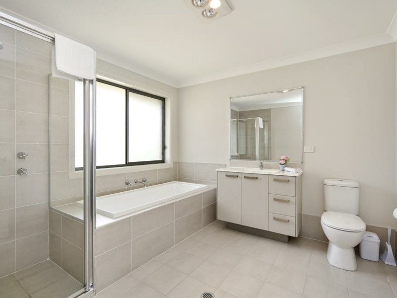 25 Boab Place, Casula NSW 2170