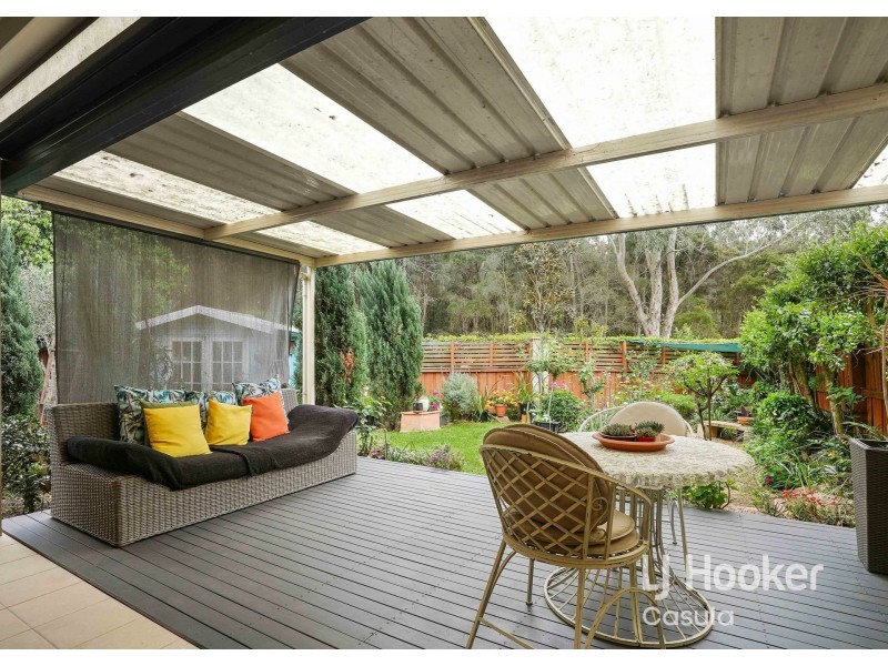 15 Cobble Circuit, West Hoxton NSW 2171