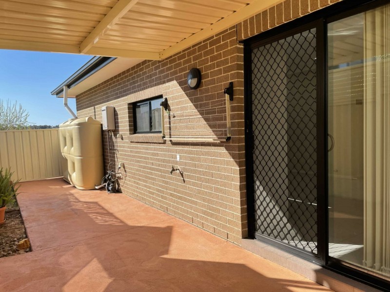 57A Wainewright Avenue, West Hoxton NSW 2171