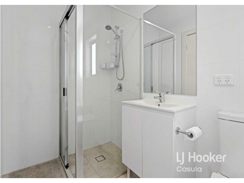 2/20 Blackwood Avenue, Casula NSW 2170