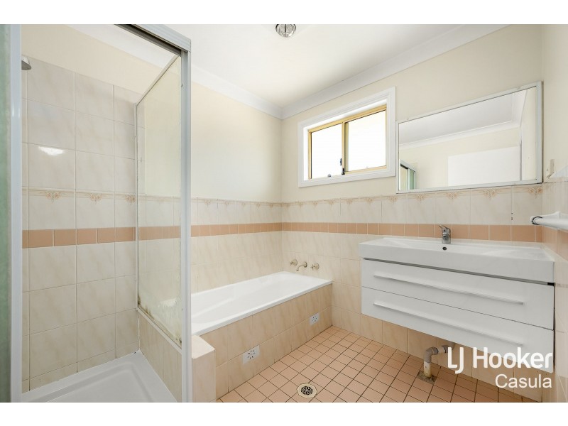 8/20 Myall Road, Casula NSW 2170