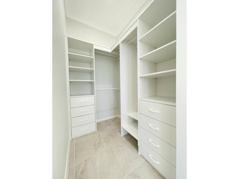 1 Jervis Street, Gregory Hills NSW 2557