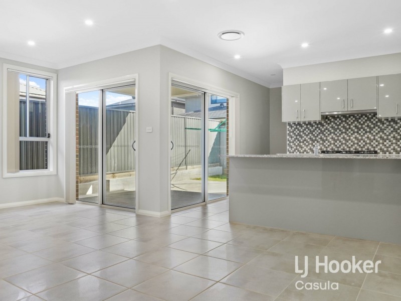 2 Softwood Street, Spring Farm NSW 2570