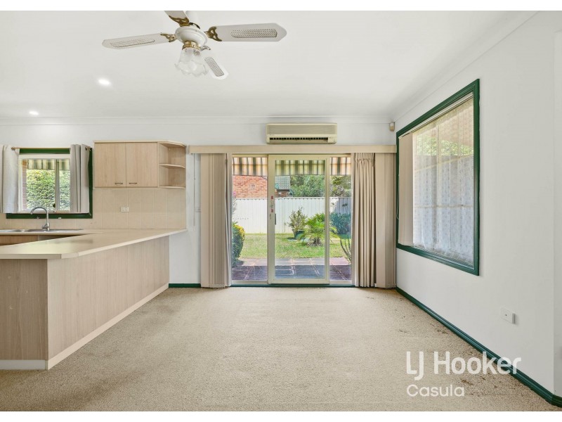 16 Fernleaf Court, Wattle Grove NSW 2173