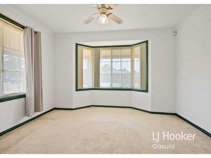 16 Fernleaf Court, Wattle Grove NSW 2173