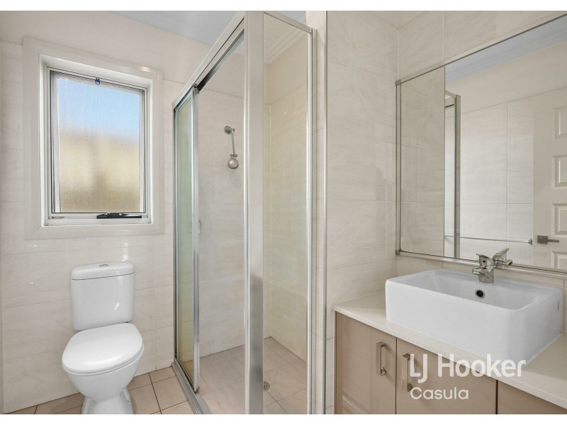 9 Wright Place, Casula NSW 2170