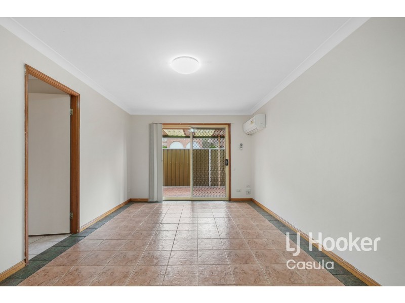 8 Flack Close, Edensor Park NSW 2176