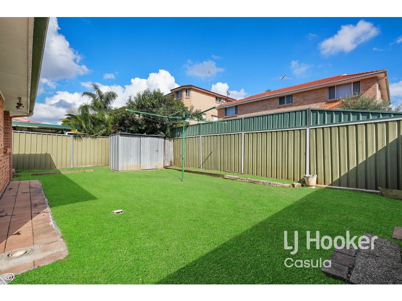 8 Flack Close, Edensor Park NSW 2176